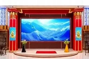 两个成片版本的时长对比条与片尾署名